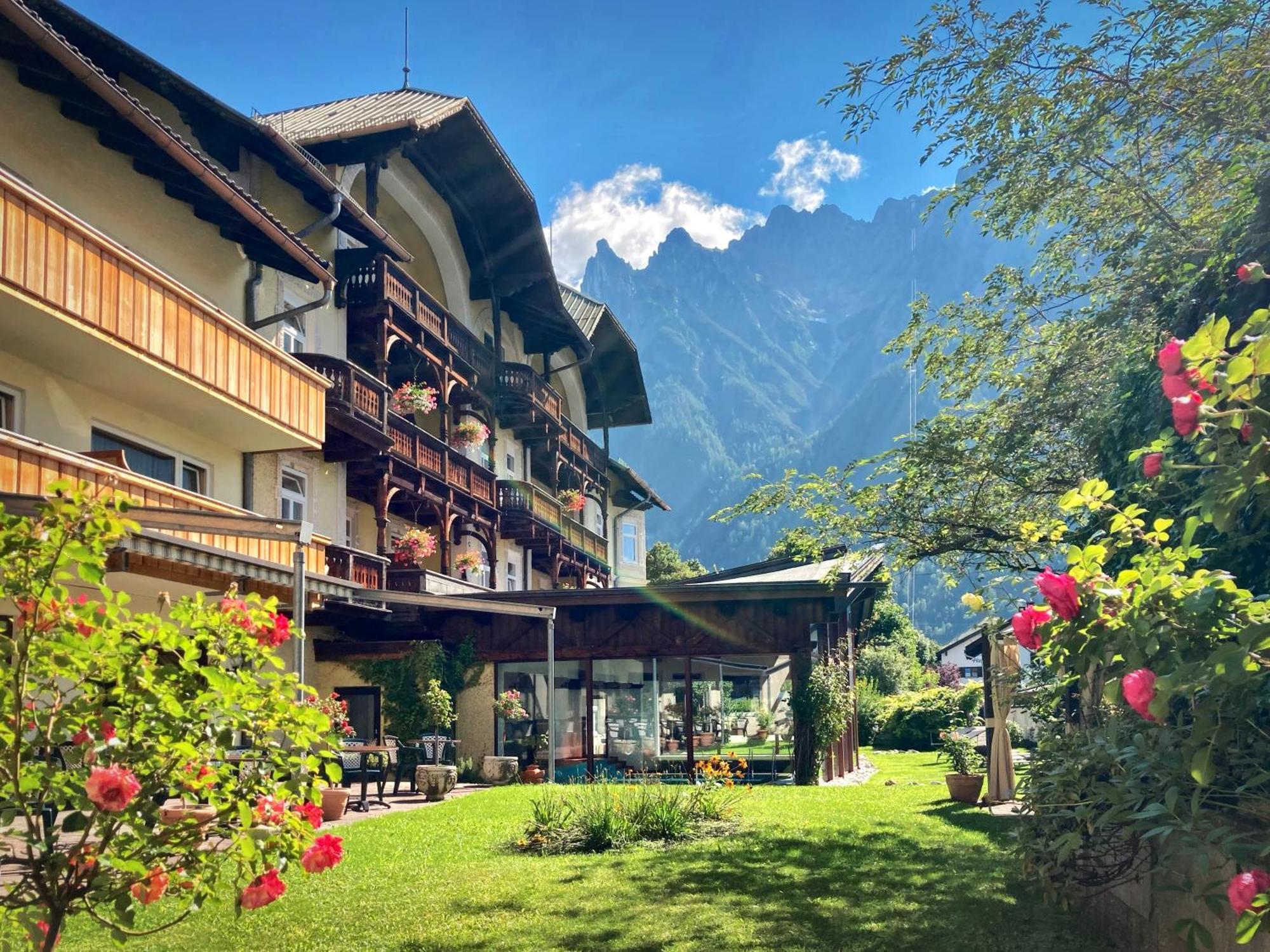 Post-Hotel Mittenwald Exterior foto